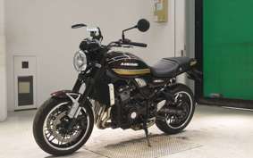 KAWASAKI Z900RS 2025 ZR900K