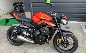 TRIUMPH TRIUMPH STREET TRIPLE R 2025 HDA604