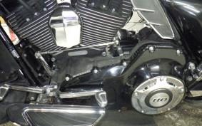 HARLEY FLHXSE 1800CVO 2016