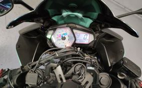 YAMAHA YZF-R25 RG10J