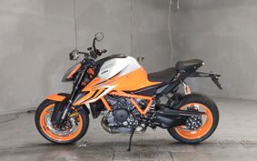 KTM 1290 SUPER  DUKE R V3940