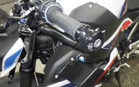 BMW M1000R 2025