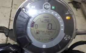 HUSQVARNA SVARTPILEN 401 2022