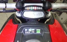 DUCATI DIAVEL 2014