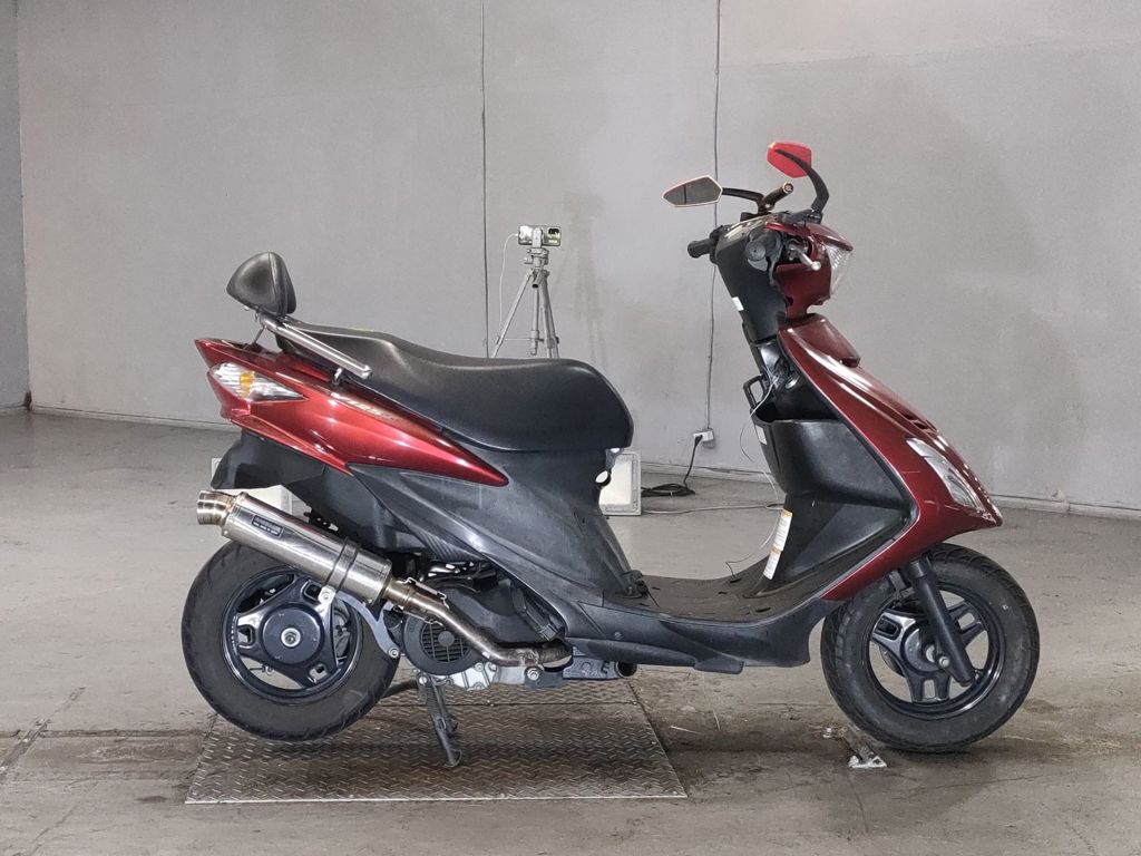 Фото Suzuki ADDRESS V125 с японского аукциона