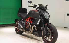 DUCATI DIAVEL Carbon 2011