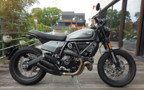 DUCATI  DUCATI  SCRAMBLER  NIGHT  SHIFT  2022 3K00