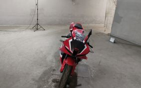 HONDA CBR600RR PC40