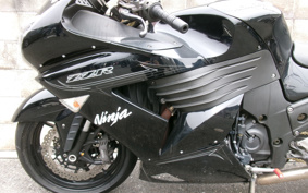 KAWASAKI ZZ1400 NINJA R 2011 ZXT40C
