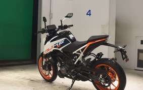 KTM 125 DUKE 2025