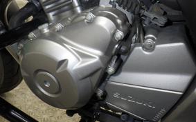 SUZUKI GSR250S