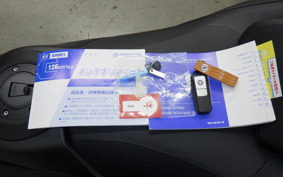 YAMAHA T-MAX 560 T 2025 SJ21J