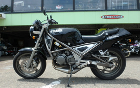 YAMAHA R1-Z 3XC