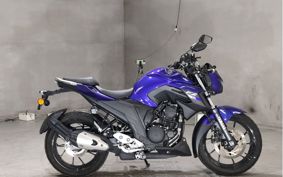 YAMAHA FZ25 RG69