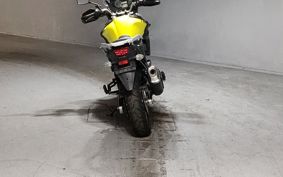 SUZUKI DL650 ( V-Strom 650 ) C733A