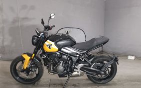 TRIUMPH TRIDENT 660 L21U41