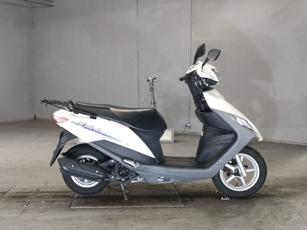 Фото Suzuki ADDRESS V125 с японского аукциона