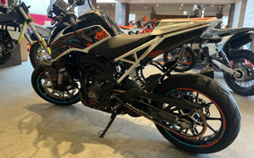 KTM 390 DUKE 2024 JPJ40