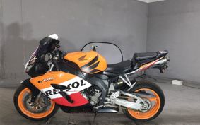 HONDA CBR1000RR 2004 SC57