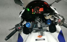 HONDA CBR600RR PC40