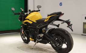TRIUMPH STREET TRIPLE RS 2023