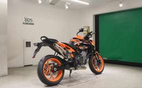 KTM 890 DUKE GP