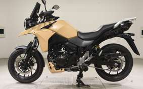 SUZUKI Vｽﾄﾛｰﾑ250 2002