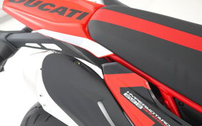 DUCATI HYPERMOTARD 698 2024