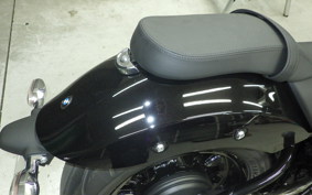 BMW R18 2025