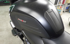 TRIUMPH TRIDENT 660 2023