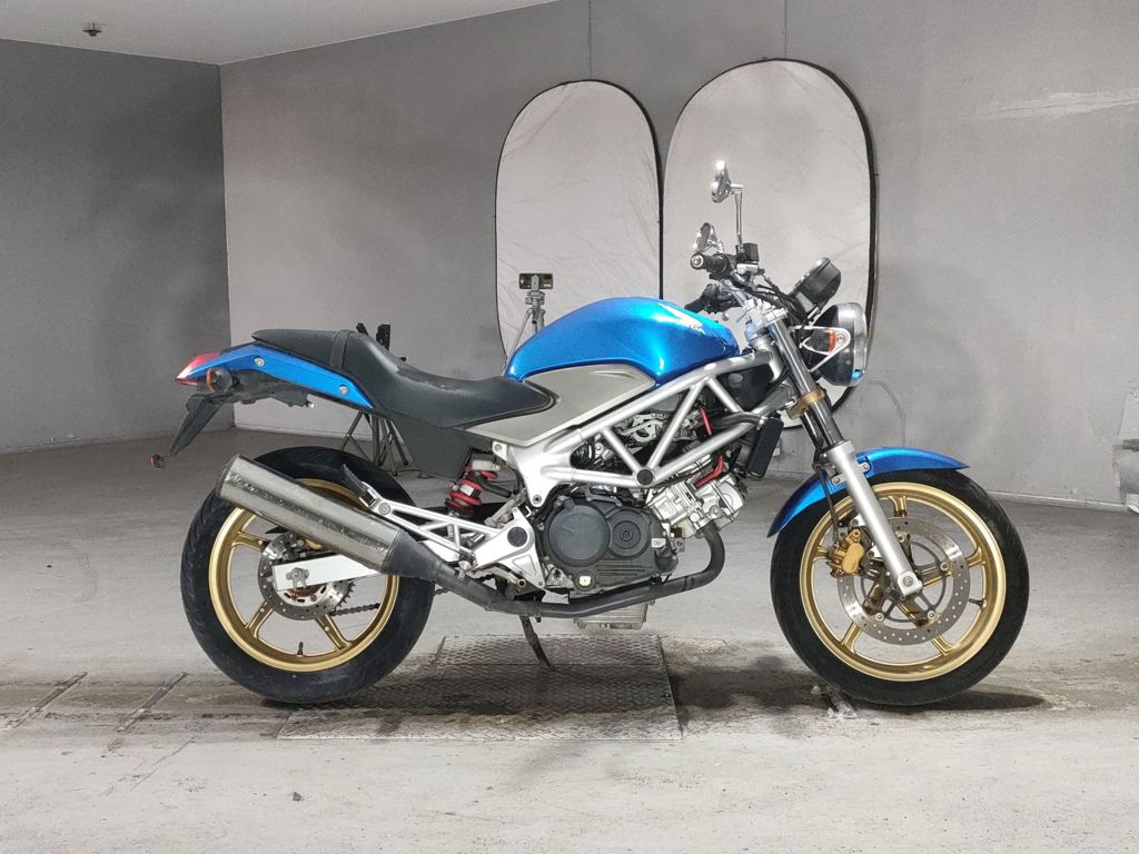 Фото Honda VTR 250 2010 с японского аукциона