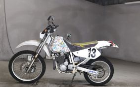 SUZUKI DR250R SJ45A