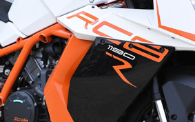 KTM 1190 RC8 R 2016 VR440