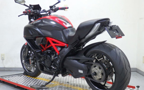 DUCATI DIAVEL CARBON 2014 ZDMG105JAEB