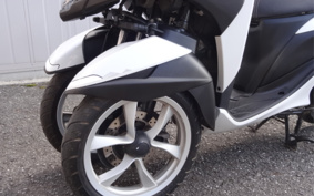 YAMAHA TRICITY 125 SE82J