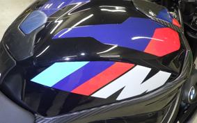 BMW M1000R 2023