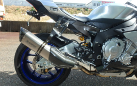 YAMAHA YZF-R1 M 2023 RN40