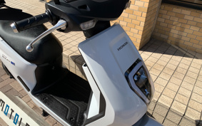 HONDA EM1 e: EF16