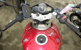 SUZUKI GSR250