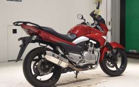 SUZUKI GSR250