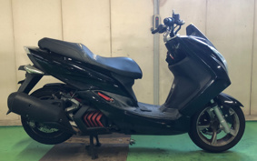 YAMAHA MAJESTYS SG28J