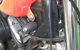 OTHER +HD. XL883R 2002