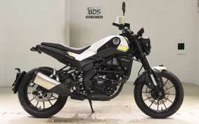 BENELLI レオンチーノ250 2015