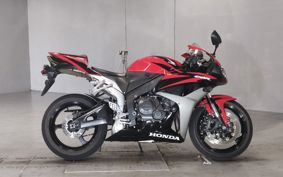 HONDA CBR600RR PC40