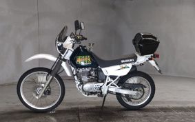 SUZUKI DJEBEL200 SH42A