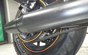 OTHER +HD. XL883R 2005