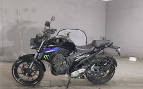 YAMAHA FZ25 RG42