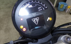 TRIUMPH TRIDENT 660 2023