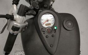 YAMAHA DRAGSTAR 400 2001 VH01J