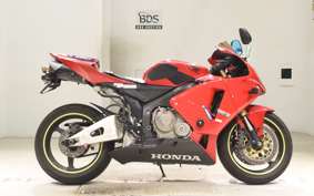 HONDA CBR600RR GEN 2 2005 PC37